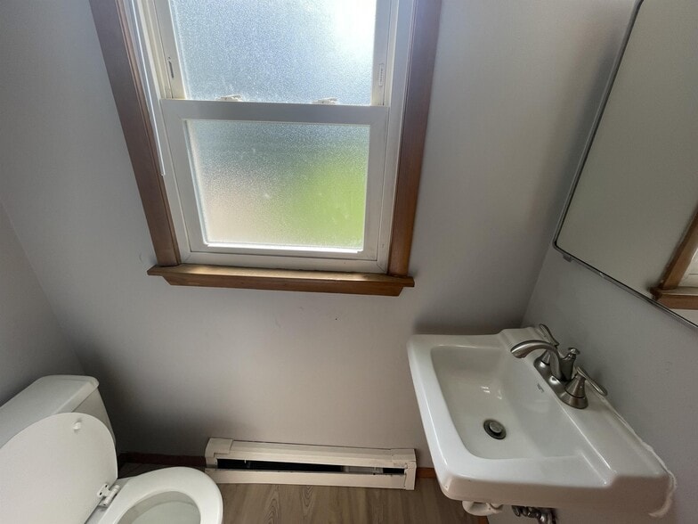 Building Photo - 1876 Murphy Woods Rd