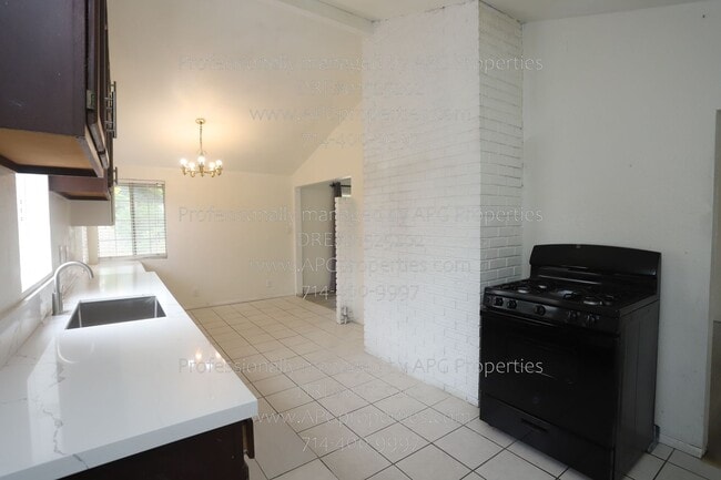 Building Photo - 12451 El Rancho Pl