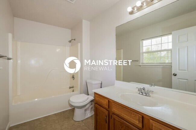 Building Photo - 3 Bedroom Pet-Friendly Home in SHEPHERDSVI...