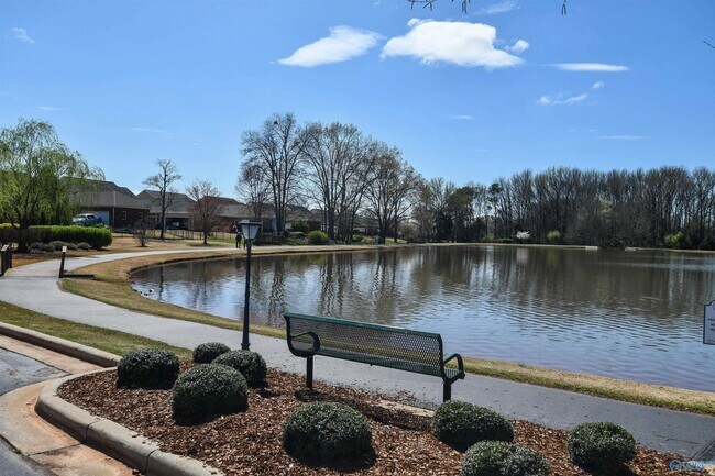 Building Photo - 260 Old Overton Dr