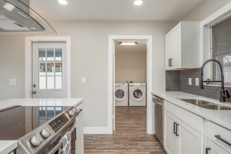 Building Photo - 2326 E 112th Ave