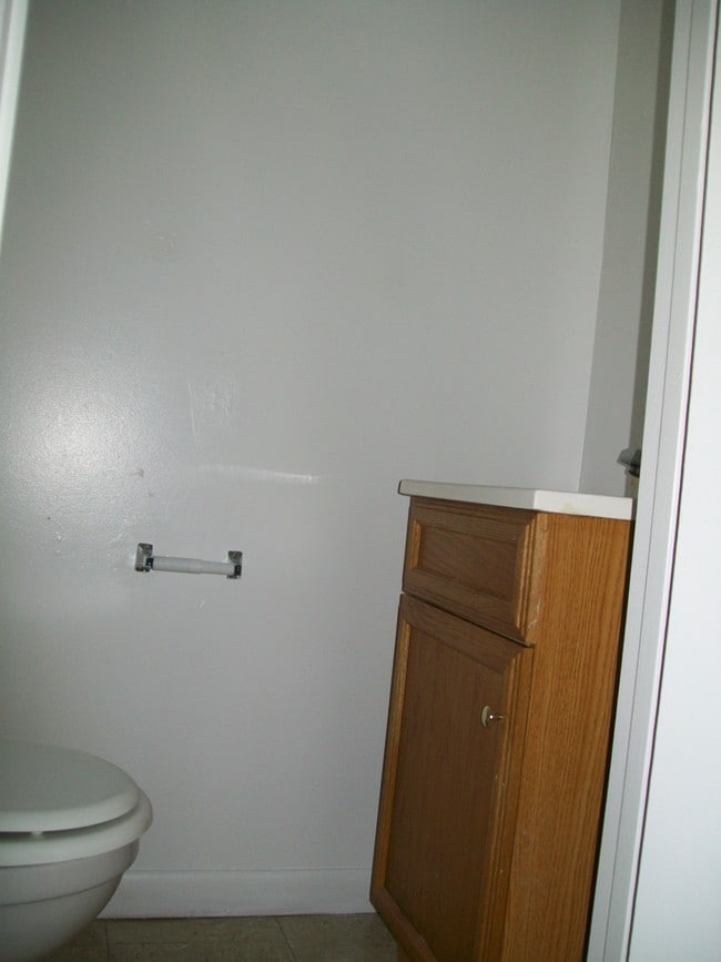 Building Photo - 3521 Bolling Rd