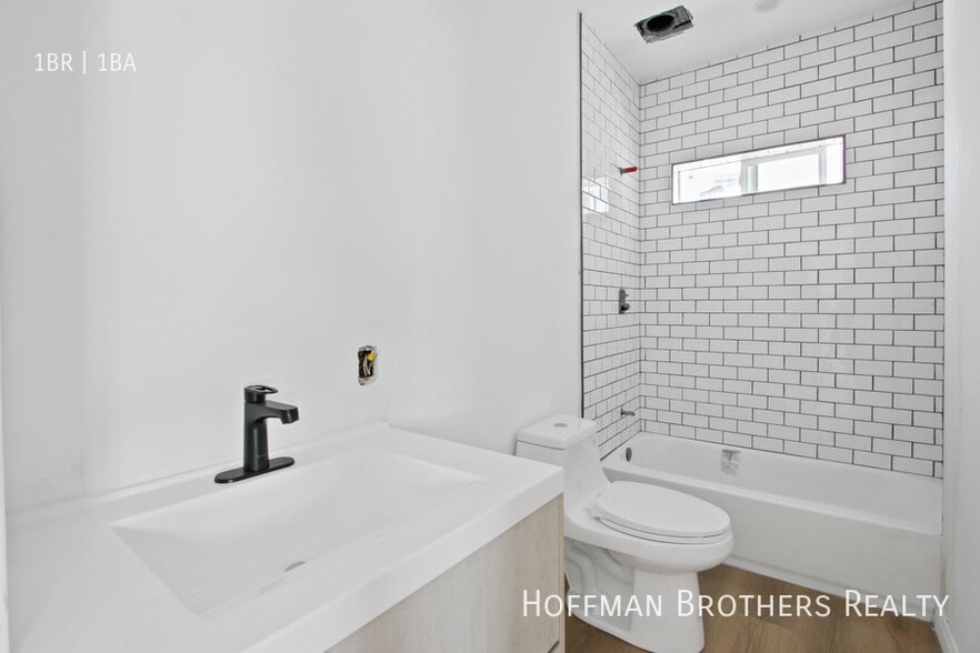 Building Photo - 2694 James M Wood Blvd