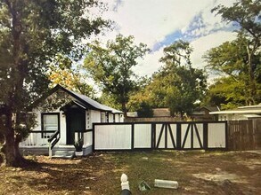 Building Photo - 8424 N Highland Ave