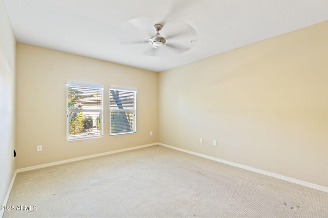 Building Photo - 33575 N Dove Lakes Dr