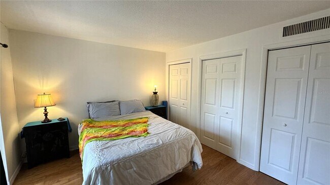 Building Photo - 4480 Ironwood Cir