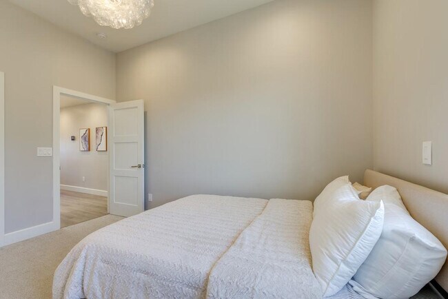 Building Photo - 1774 48th Ave