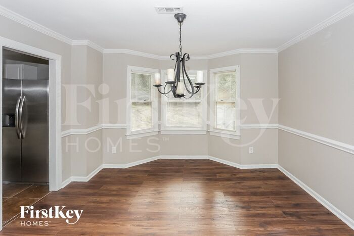 Building Photo - 2422 Haybrook Ln