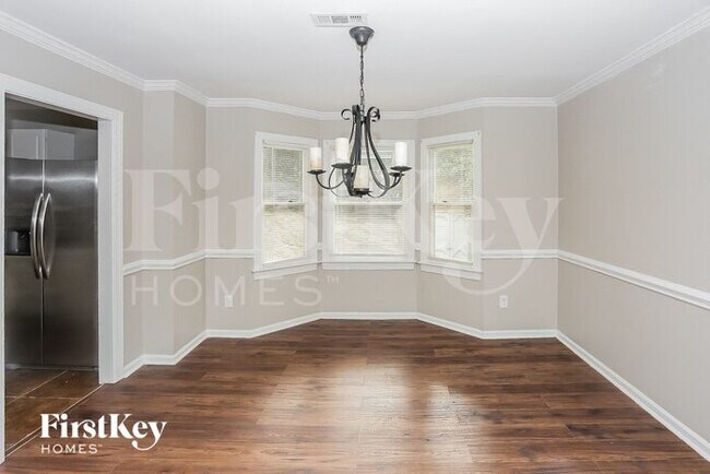 Building Photo - 2422 Haybrook Ln