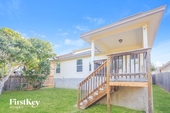 Building Photo - 2115 Emerald Edge