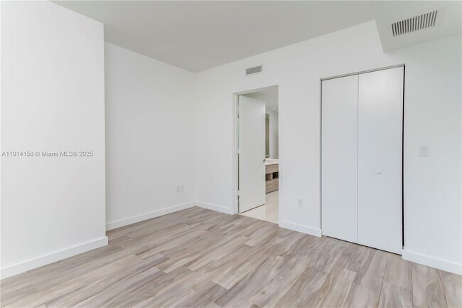 Building Photo - 1300 S Miami Ave