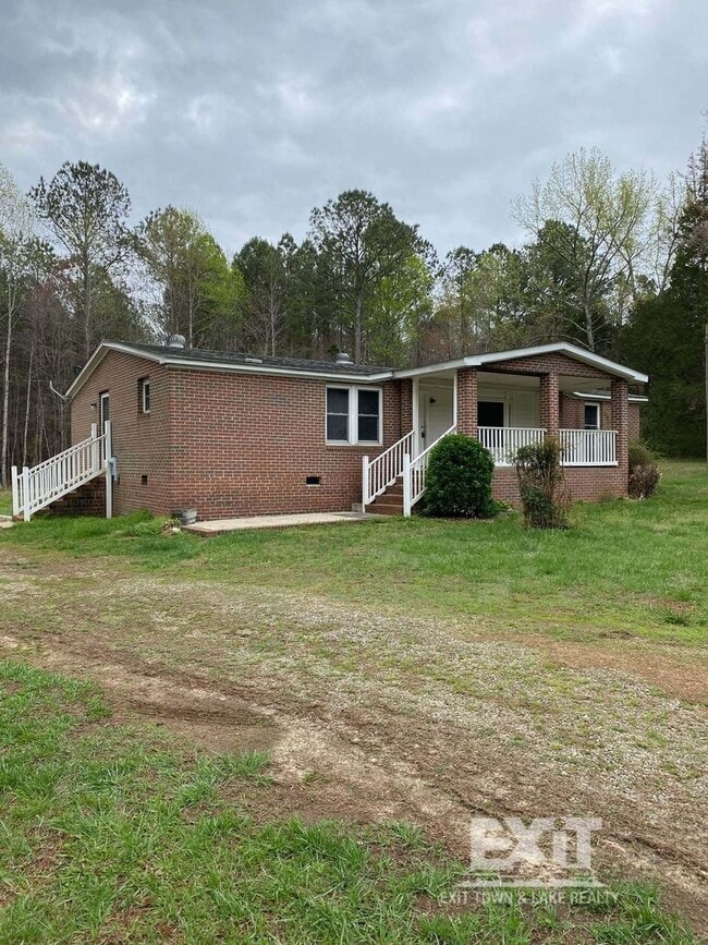 Building Photo - 3 Bedroom, 2 Bathroom Home in a Beautiful Country Setting