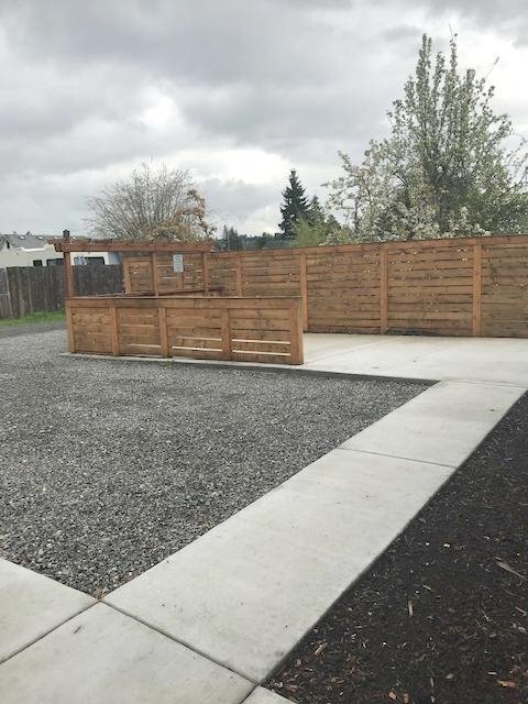 Building Photo - 2 bedroom 1 bath duplex in downtown Kent