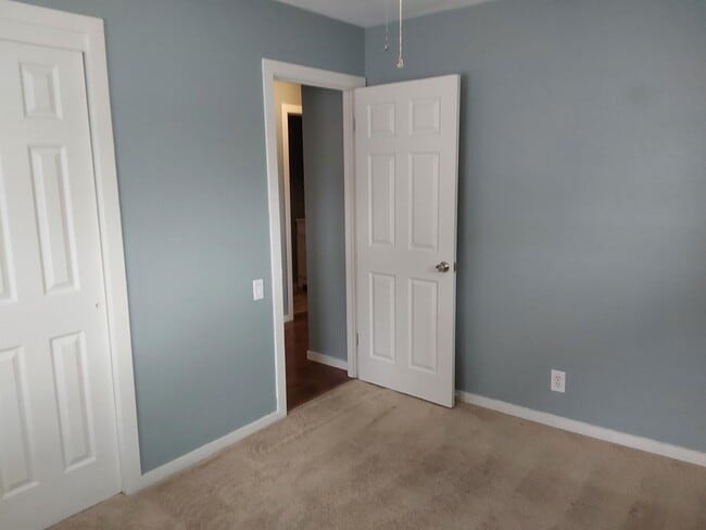 Building Photo - 2201 12th St