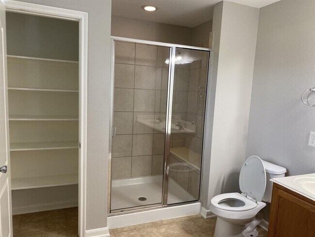 Building Photo - 18739 Naples Ridge Ct