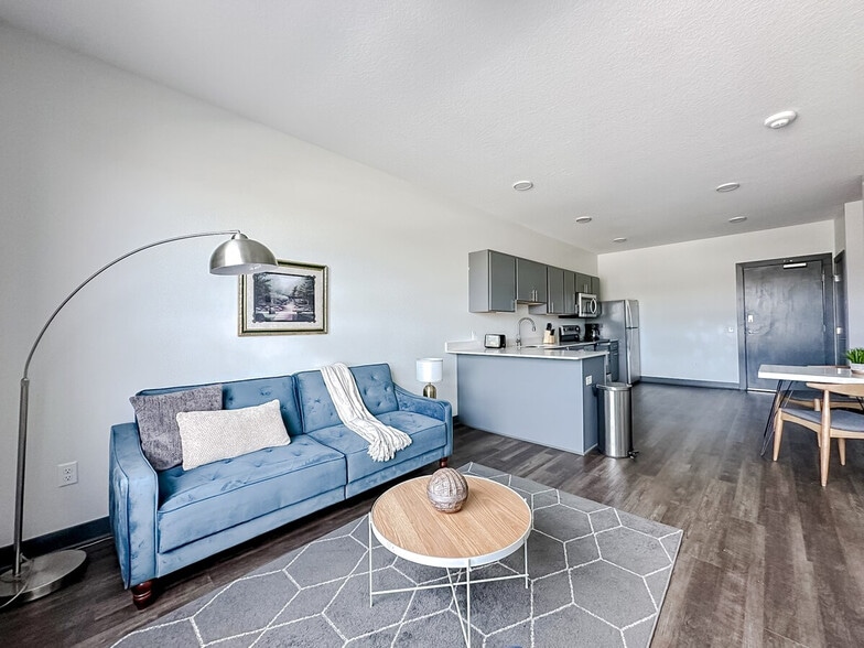 Building Photo - 1261 8th St