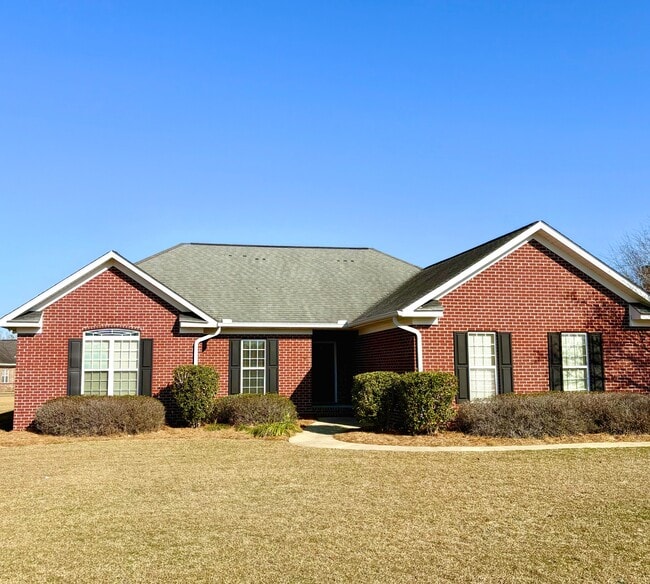 Building Photo - 1804 Old Carriage Trail