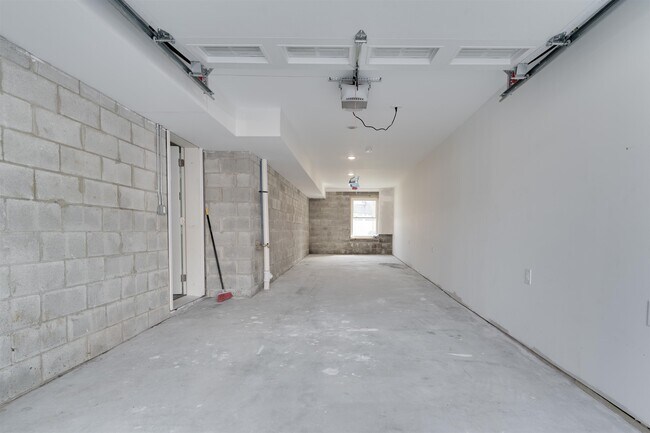 Building Photo - 1521 41st St