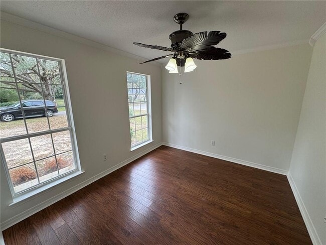 Building Photo - 1117 Pinemont Dr