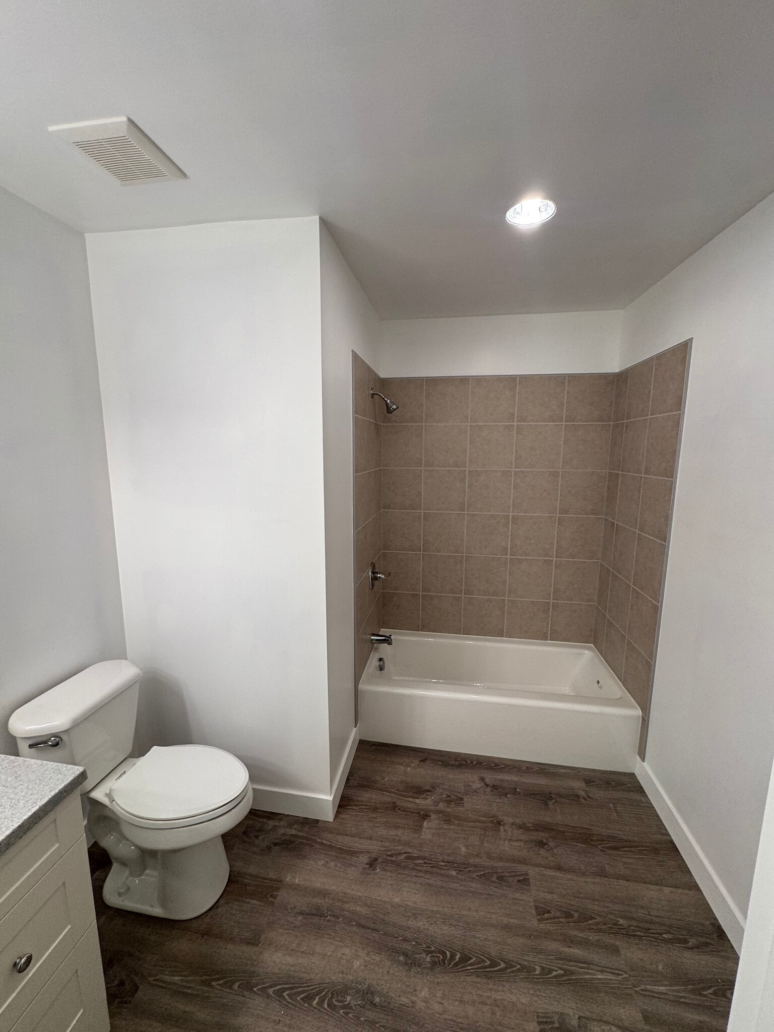 Building Photo - 531 Chicora Rd