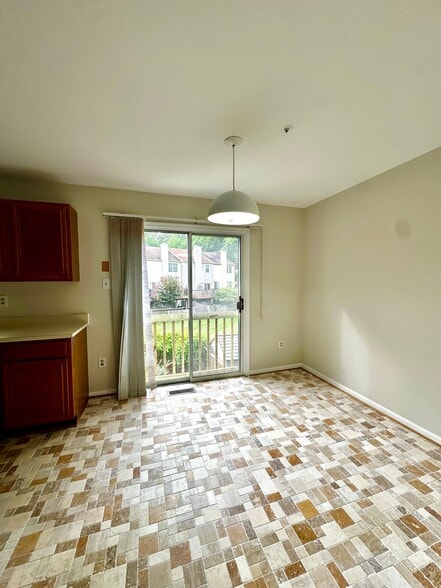 Building Photo - 2558 Ambling Cir