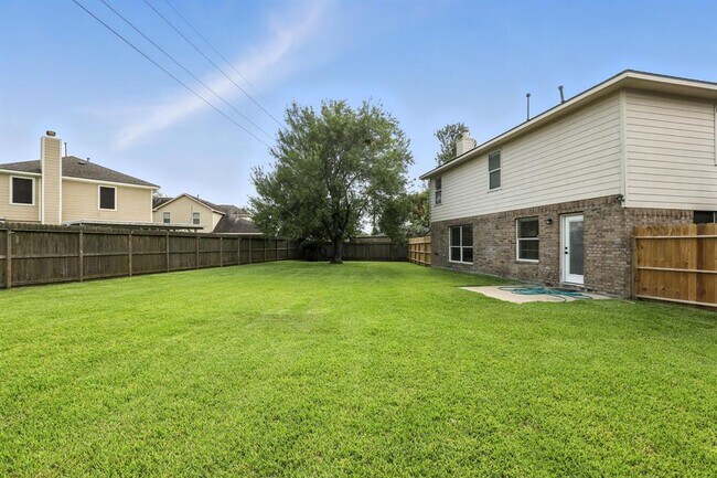 Building Photo - 8002 Blackcherry Ln