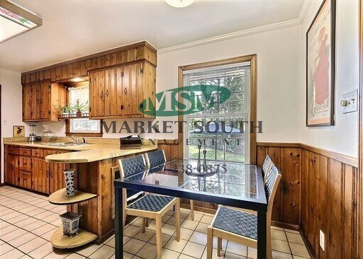 Building Photo - HOME IN KENSINGTON PARK