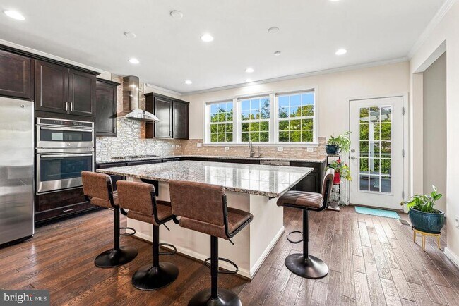 Building Photo - 21521 Willow Breeze Sq