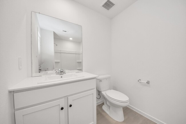 Building Photo - 248 Hazy Pnes Ln