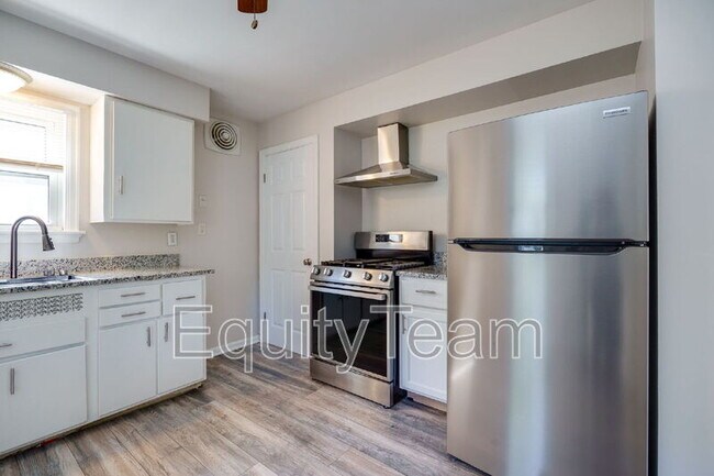 Building Photo - 6949 Marbev Dr