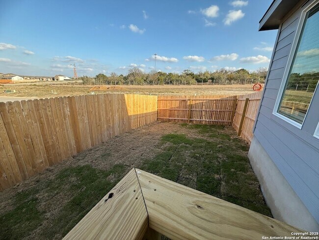 Building Photo - 204 Ottawa Wy