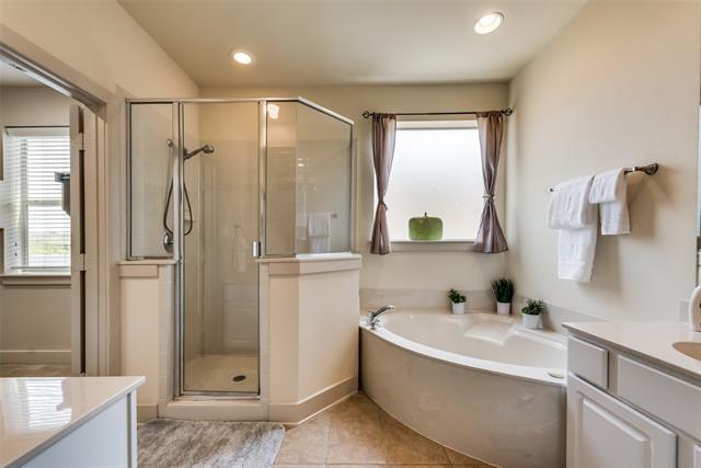 Building Photo - 2718 Floyd St