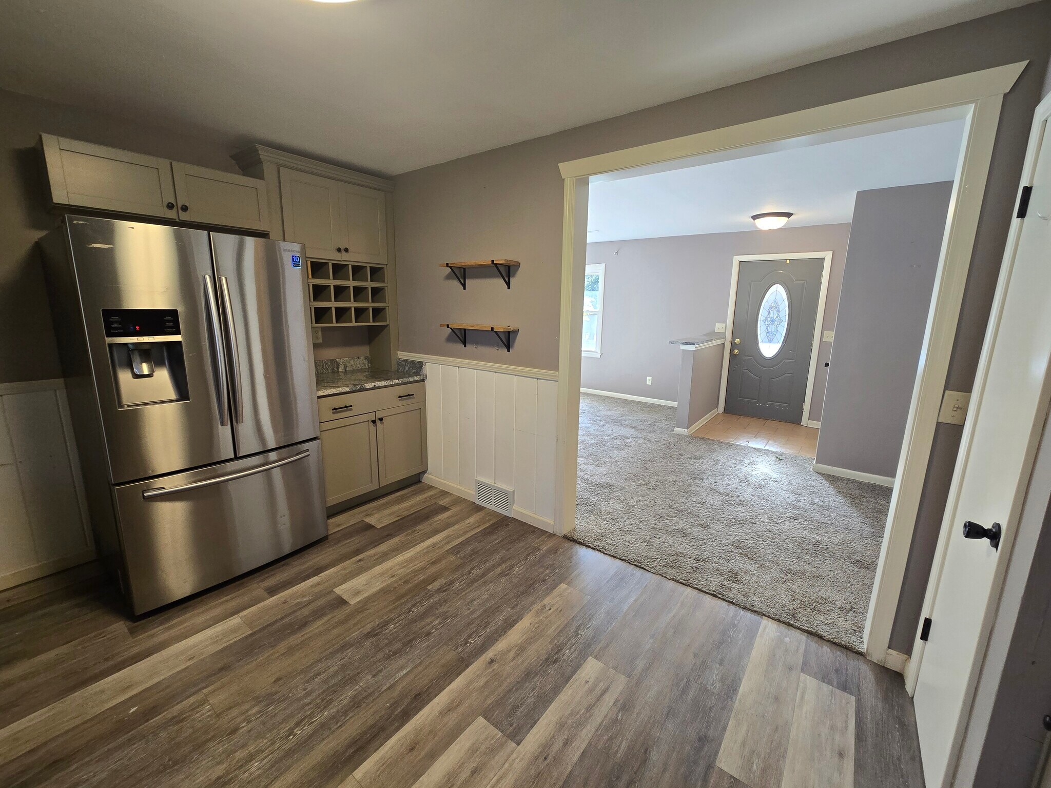 Building Photo - 2728 Edgewood Dr