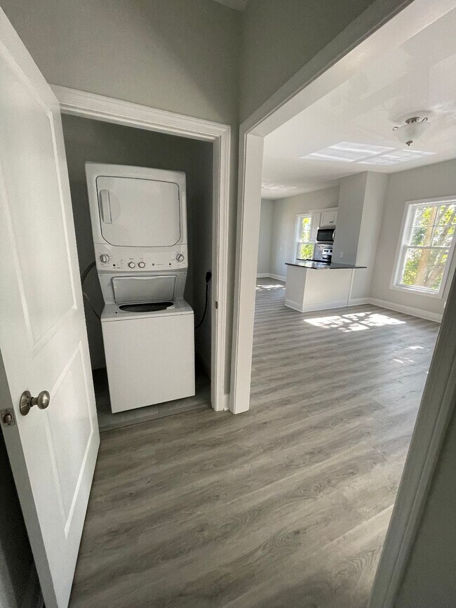 Laundry area in hallway - 289 Coram Ave