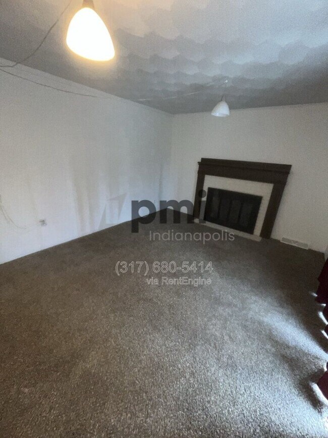 Building Photo - 635 Phaeton Pl