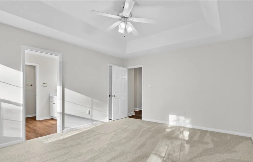 Master bedroom - 198 Harbour Ln