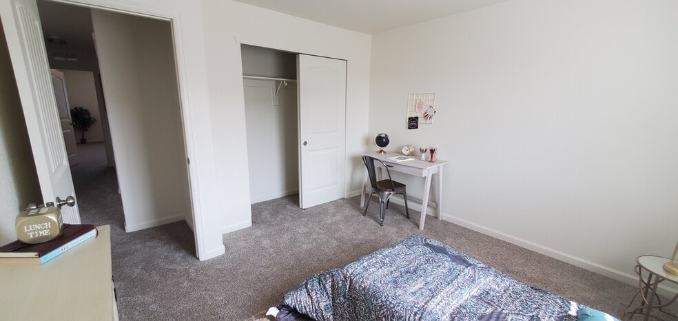 Second bedroom - 4355 24th Street Rd