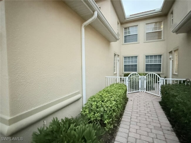 Building Photo - 5600 Chelsey Ln