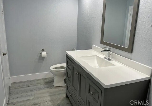 Building Photo - 5401 Zelzah Ave