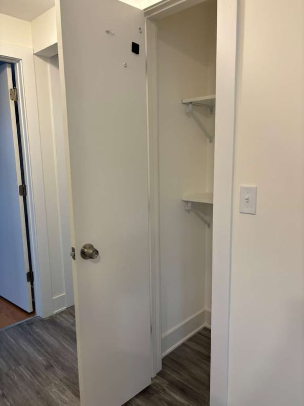 Building Photo - 7344 W Belmont Ave