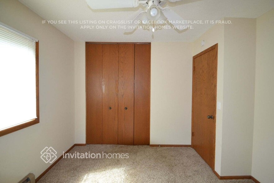 Building Photo - 1115 Madison St S