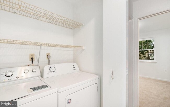 Building Photo - 509 McManus Way