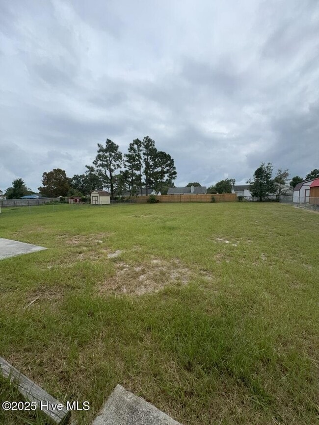 Building Photo - 202 Dayrell Dr