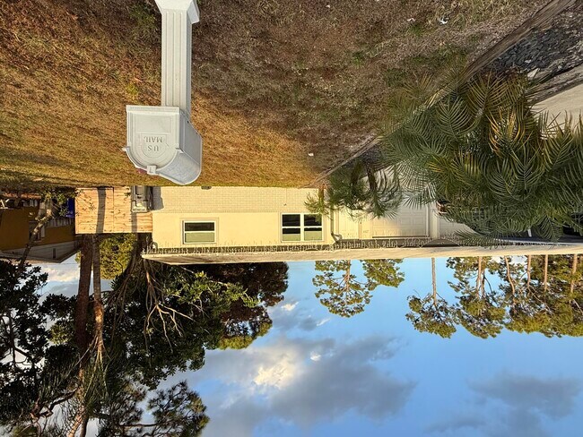 Building Photo - 2314 Pinecrest Ct