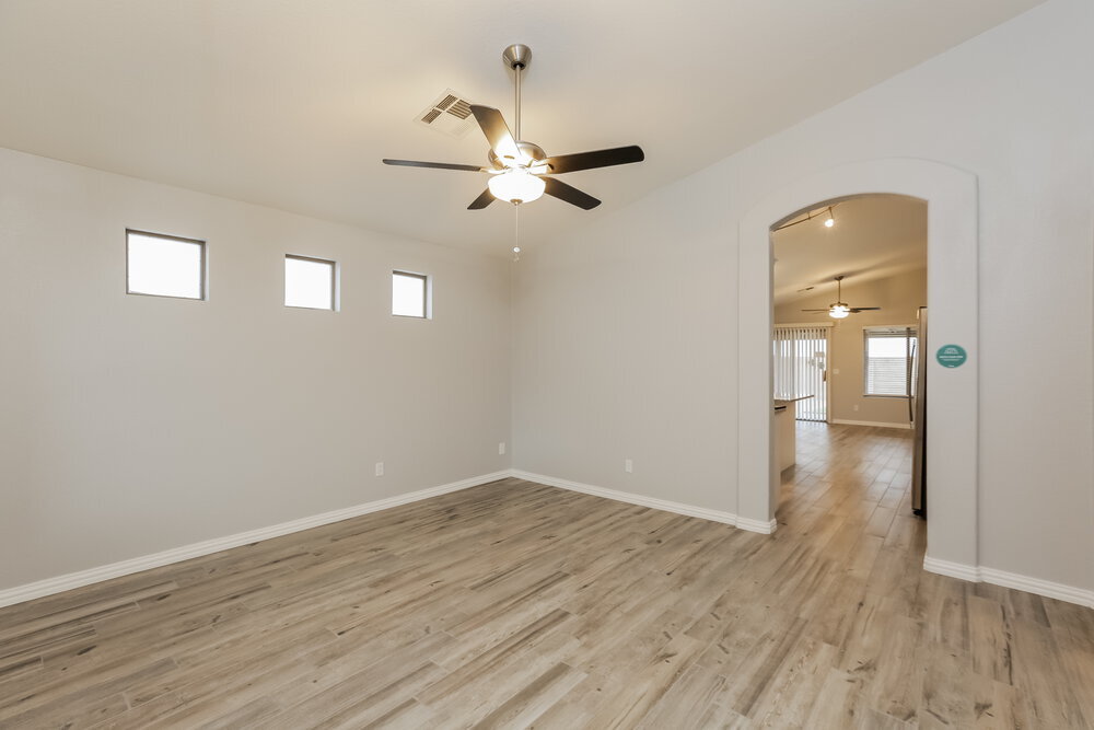 Building Photo - 953 E Greenlee Ave