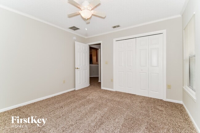 Building Photo - 3333 Horseshoe Trail Dr
