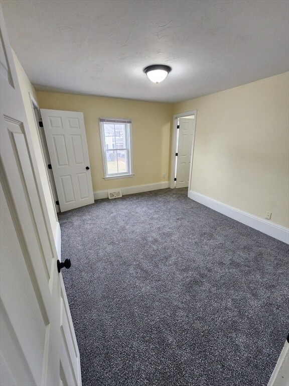 Building Photo - 14 Everett St