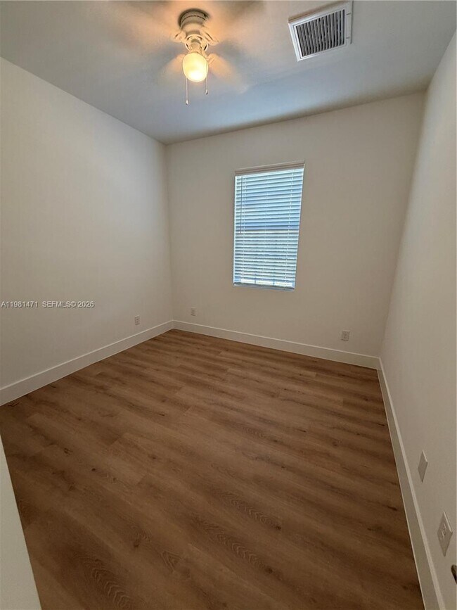 Building Photo - 4717 28th St SW