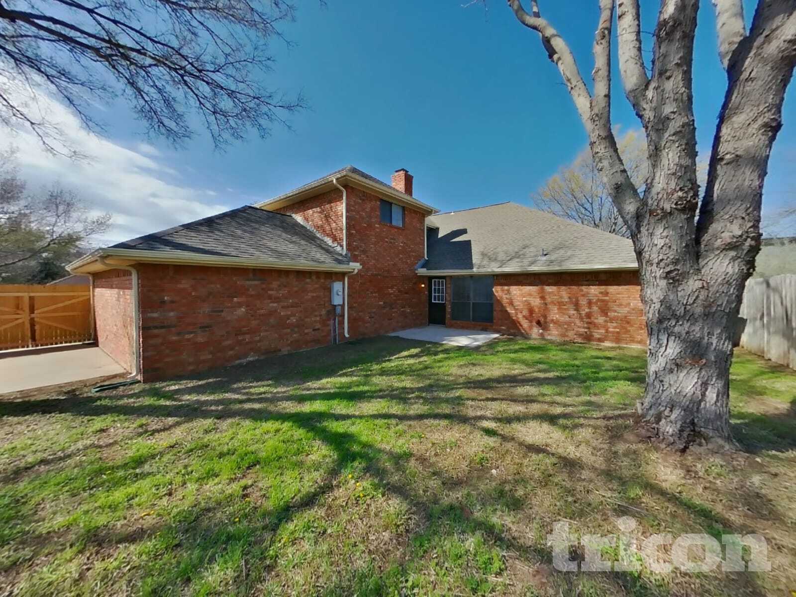 Building Photo - 7761 Grassland Dr