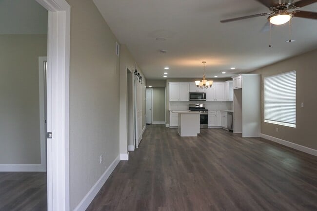 Building Photo - 3703 Market St